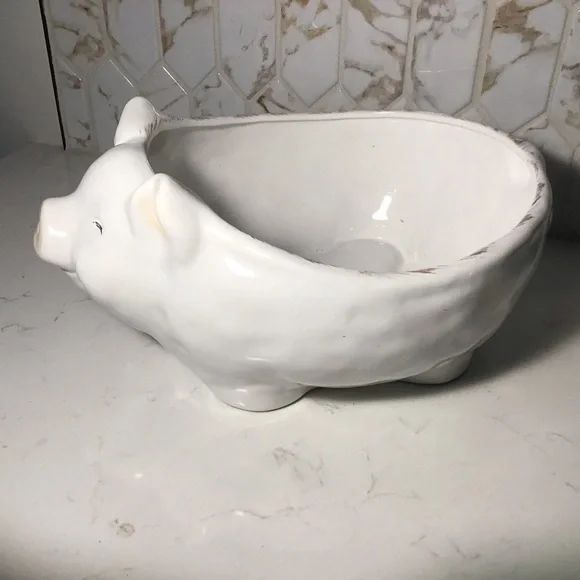 Charming White Pig-Shaped Ceramic Bowl – Homestead Living - Picture 4 of 5